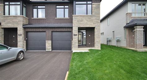 85 hermes avenue|85 Hermes Ave, Ottawa, ON K4M 1B2 .